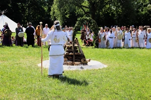 Danse rituelle en plein air